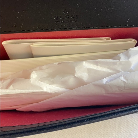New Authentic Gucci Marmont Wallet on a Chain - Picture 4 of 5